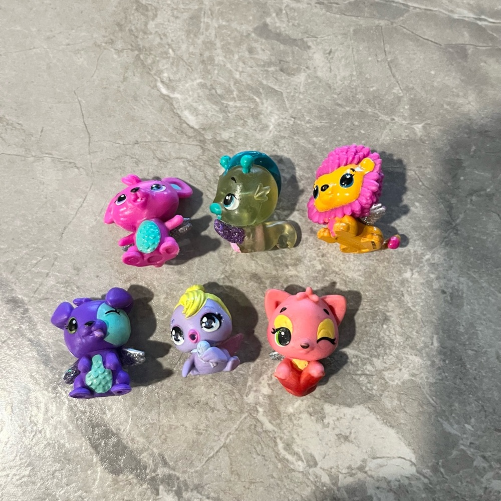 Mini Toy Figurine Set(18 pcs) - Picture 2 of 5